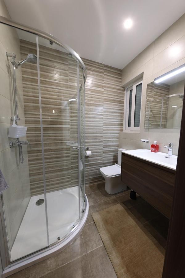 Apartment Comfort And Convenience Flat 4 Dad's Court *
