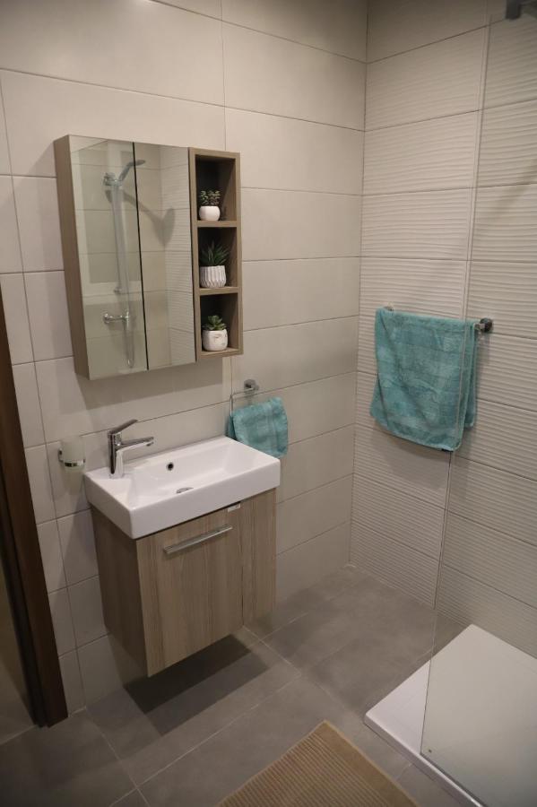 Comfort And Convenience Flat 4 Dad's Court * St. Paul's Bay
