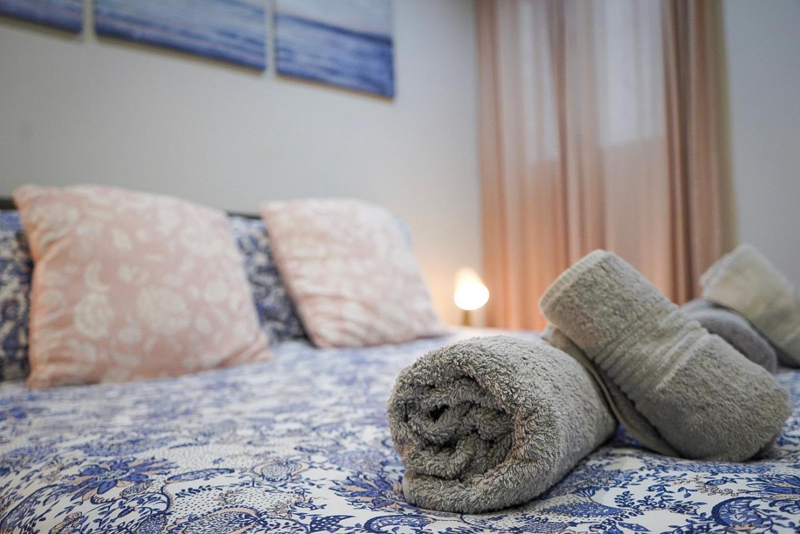 Comfort And Convenience Flat 4 Dad's Court *