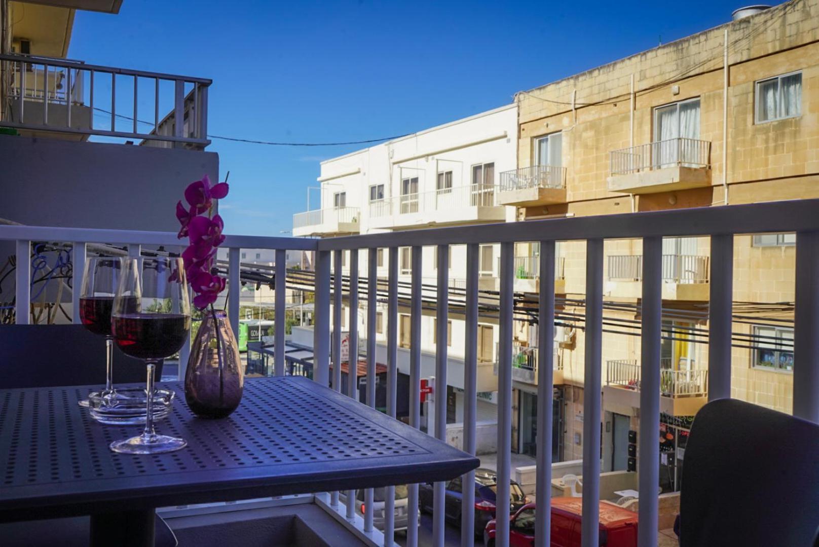 Comfort And Convenience Flat 4 Dad's Court * St. Paul's Bay